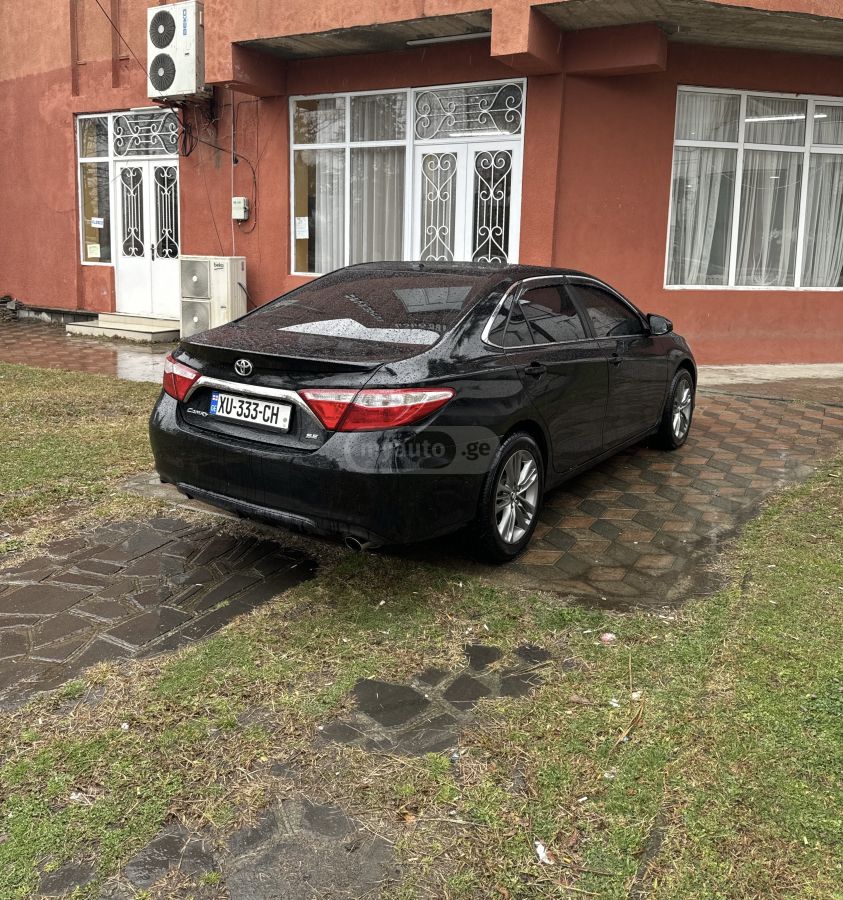 Toyota Camry - фото 4