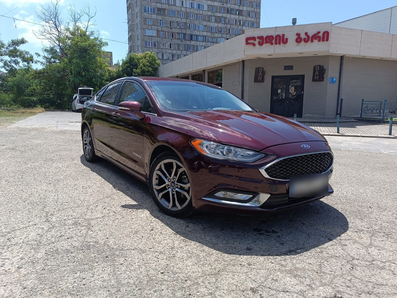 Ford Fusion - фото 1