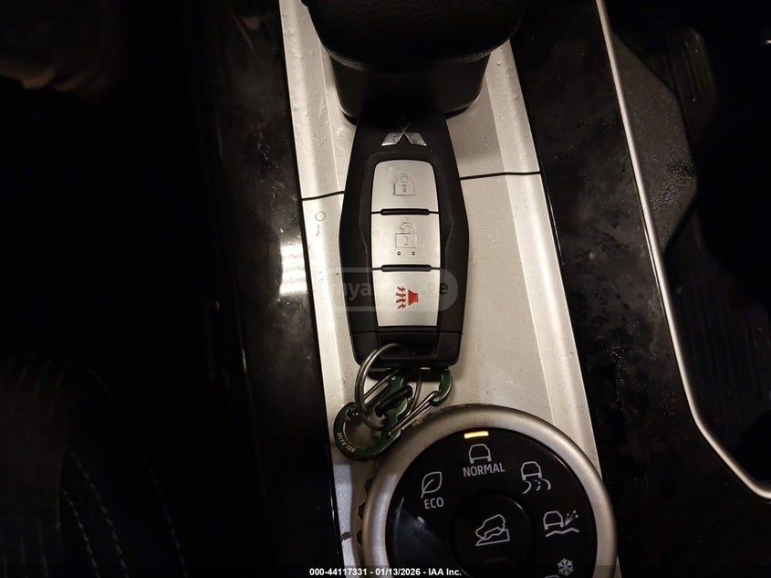 Mitsubishi Outlander 2025 — миниатюра 11