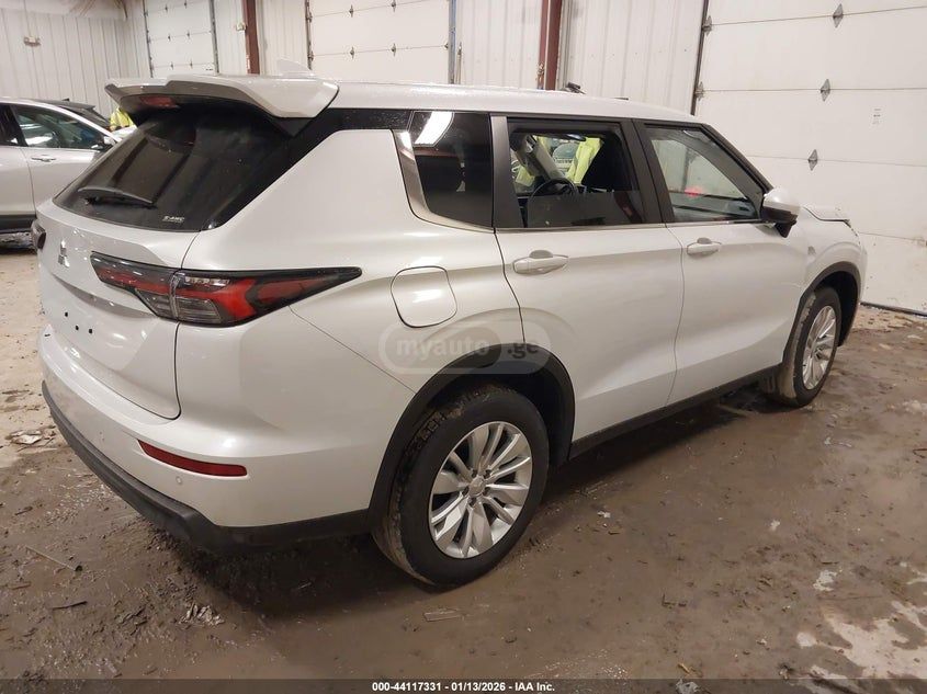 Mitsubishi Outlander 2025 — миниатюра 4