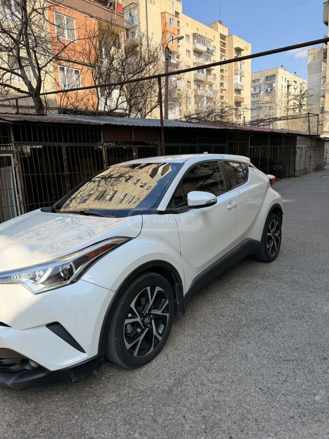 Toyota CHR - фото 2