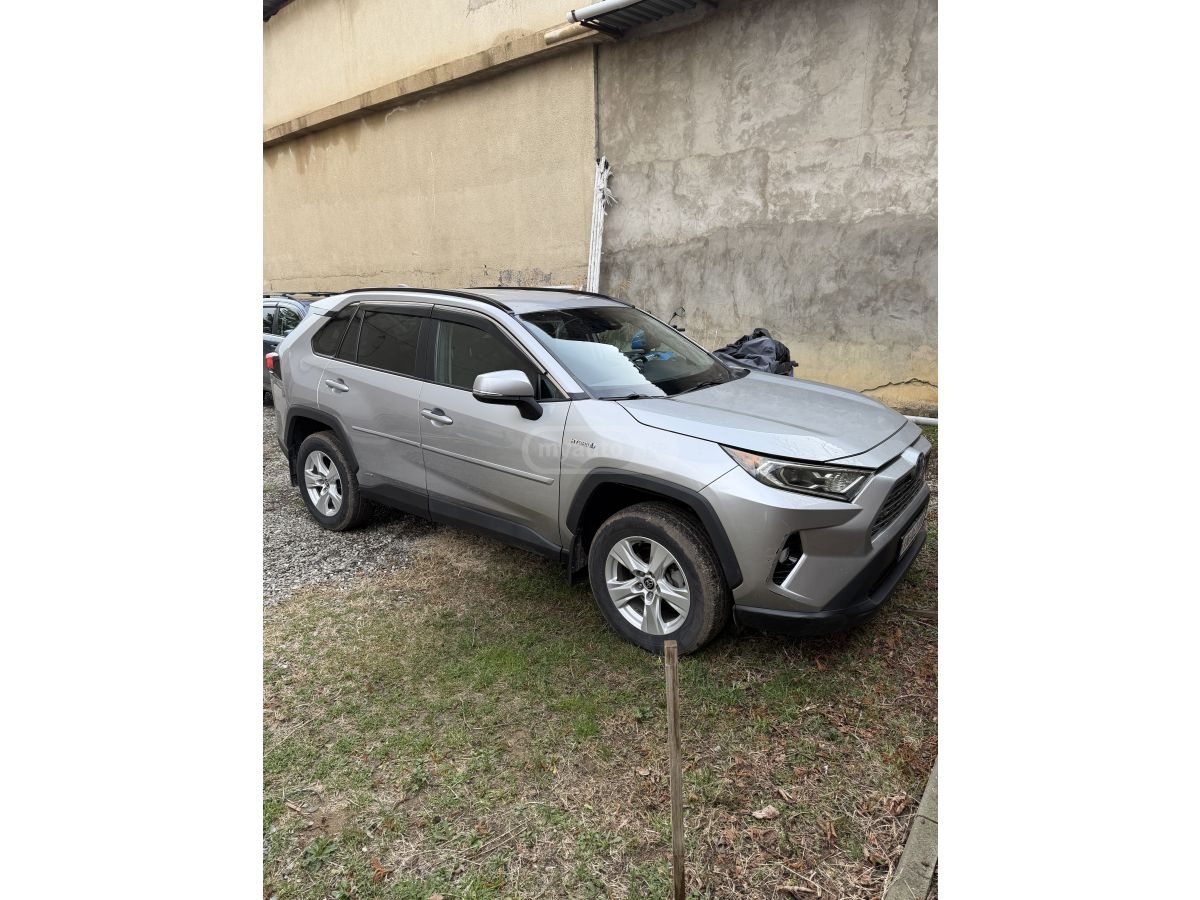 Toyota RAV 4 - фото 7