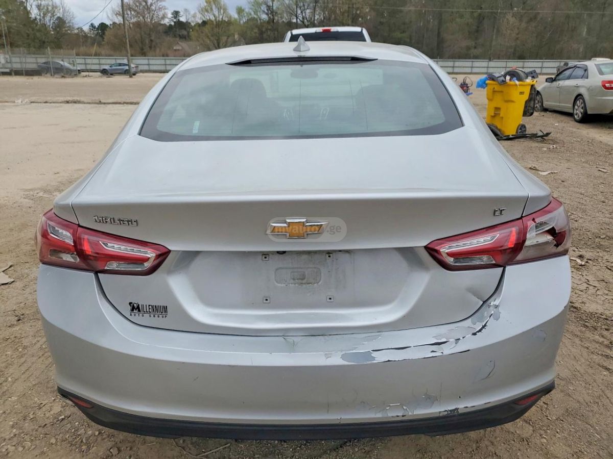 Chevrolet Malibu - фото 6