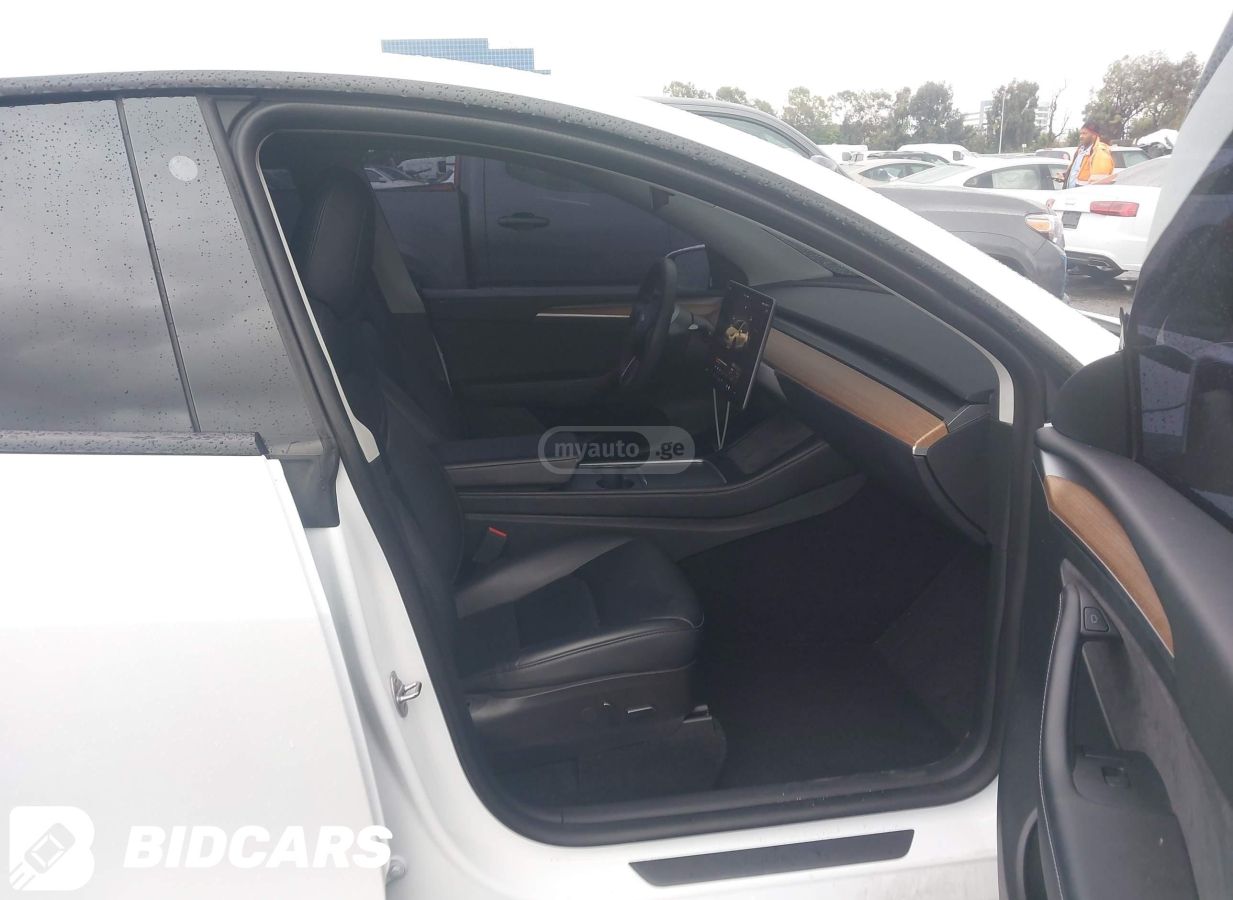 Tesla 2022 Tesla Model Y, Performanc — миниатюра 5