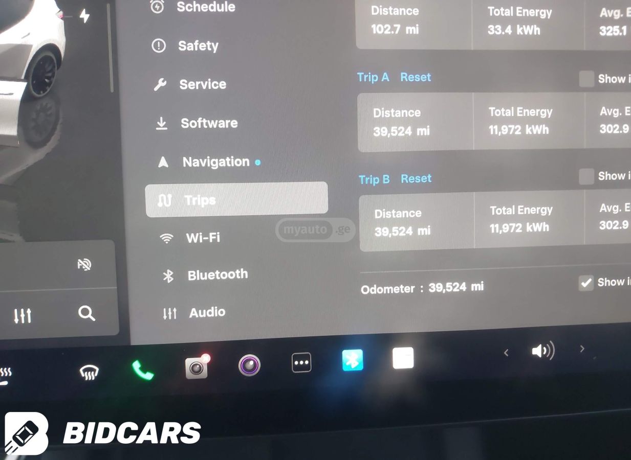 Tesla 2022 Tesla Model Y, Performanc — миниатюра 7