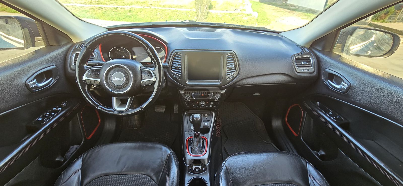 Jeep Compass - фото 12