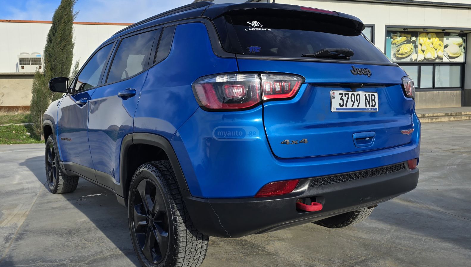 Jeep Compass - фото 6