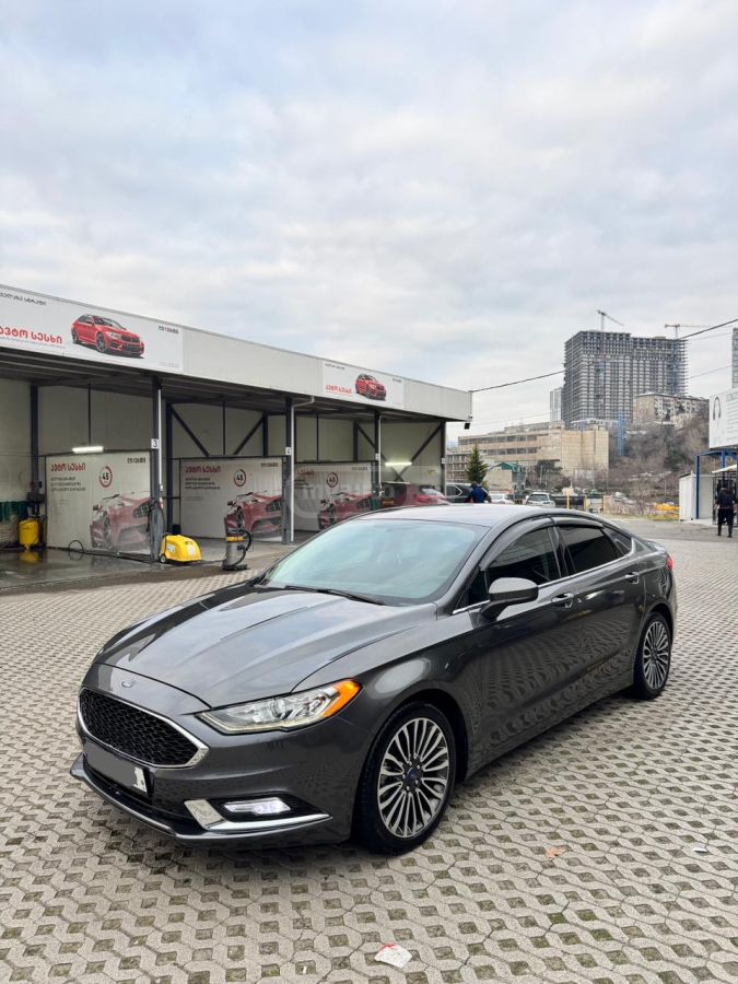 Ford Fusion - фото 1