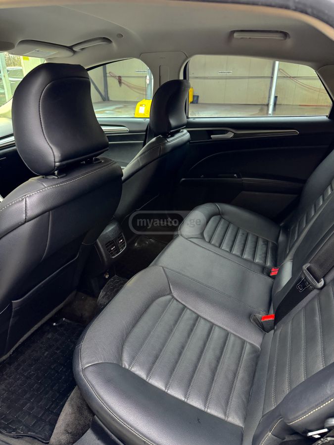 Ford Fusion - фото 9