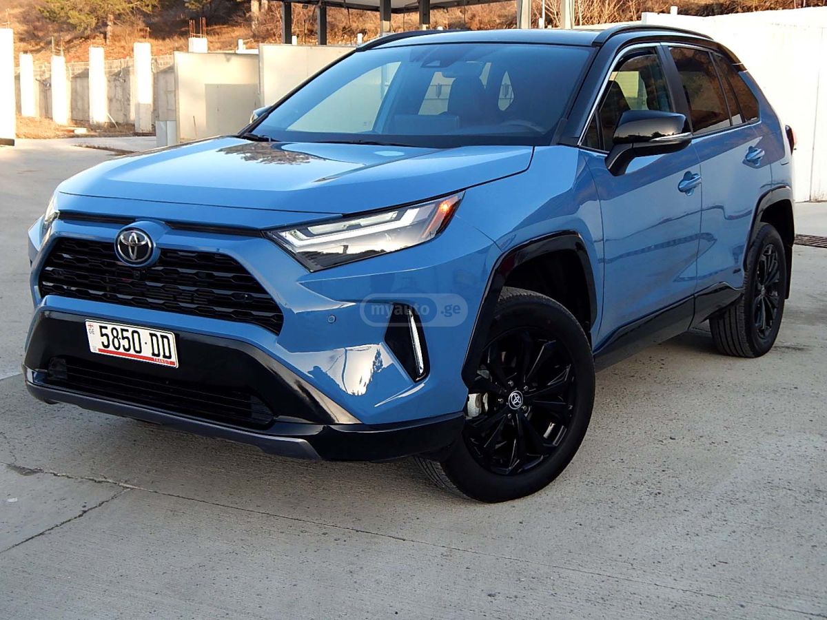 Toyota RAV 4 - фото 5