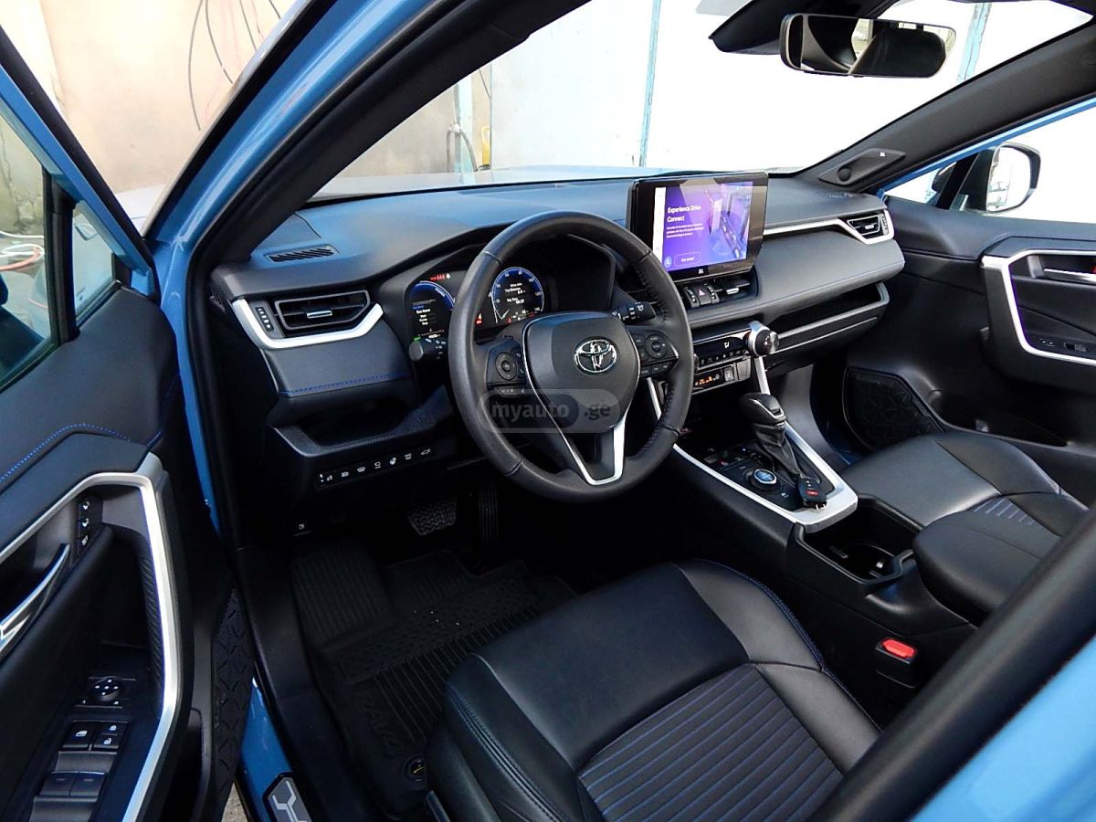 Toyota RAV 4 - фото 8