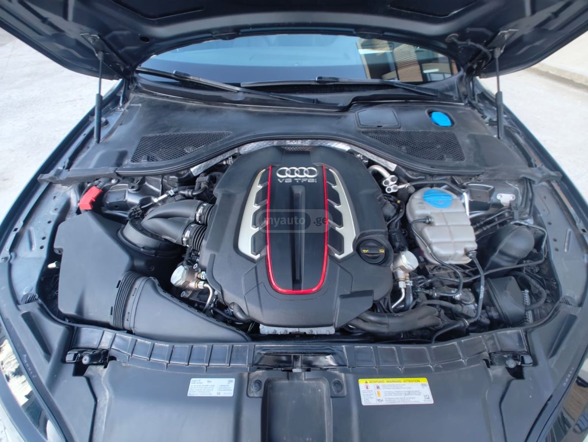 Audi S7 - фото 13