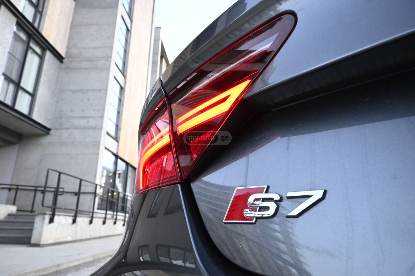 Audi S7 - фото 14