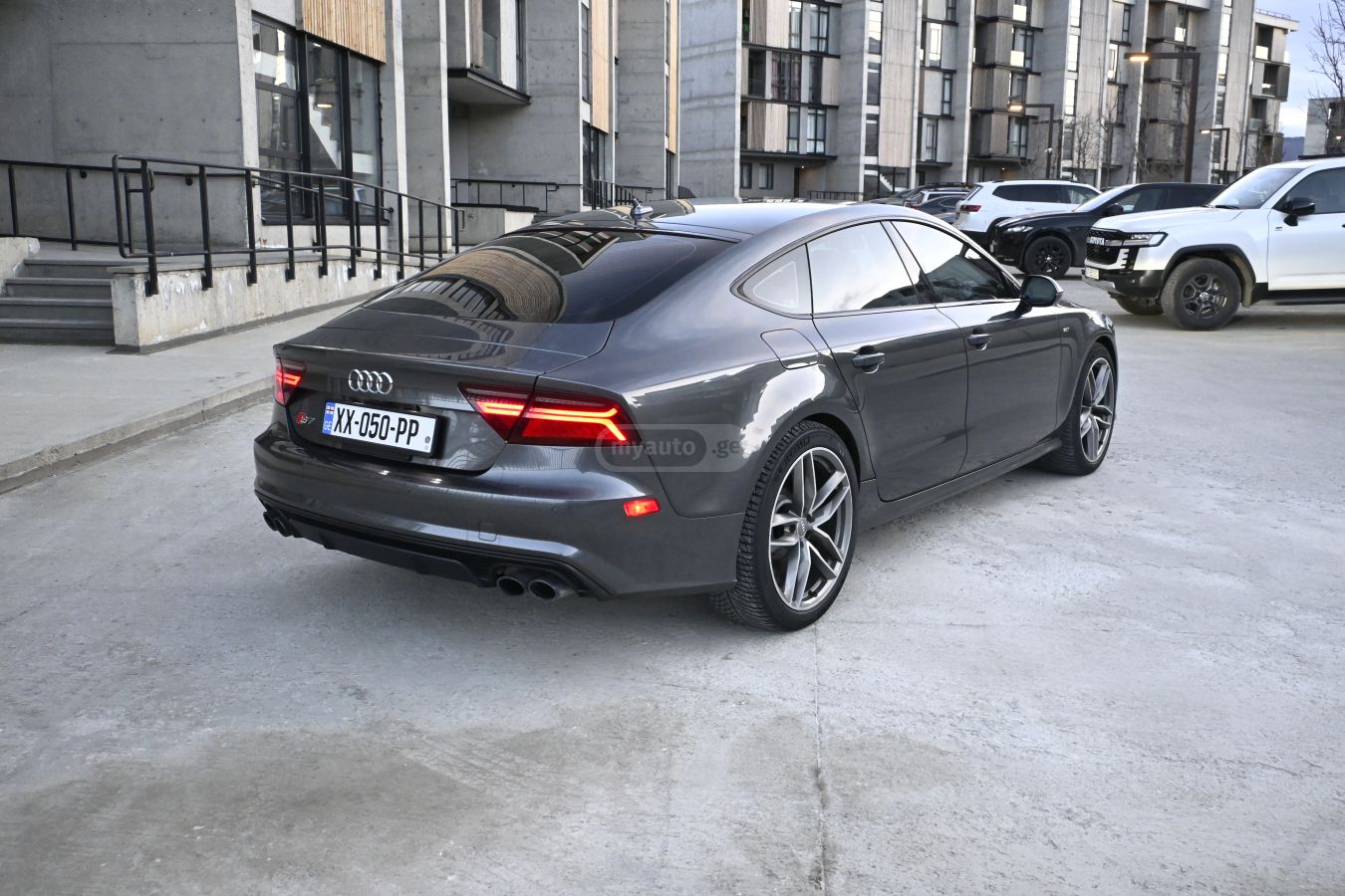 Audi S7 - фото 7