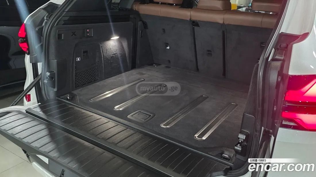 BMW X5 M 2025 — миниатюра 6