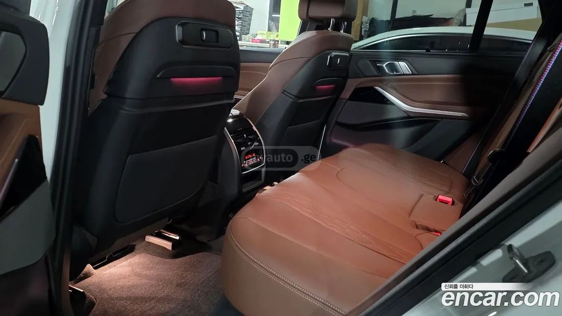 BMW X5 M 2025 — миниатюра 8