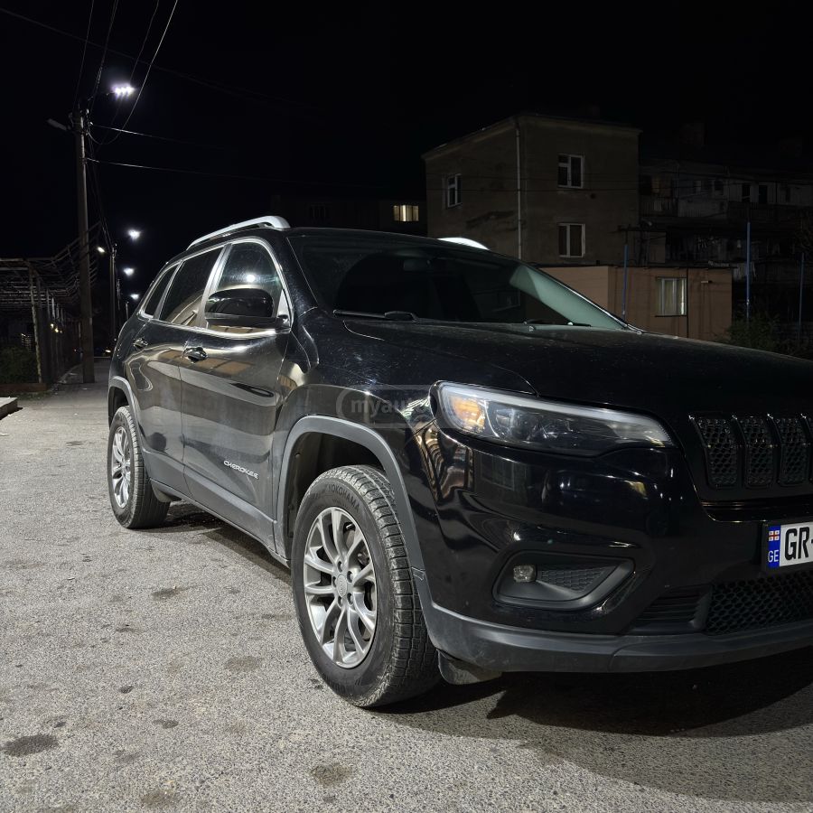 Jeep Cherokee - фото 6