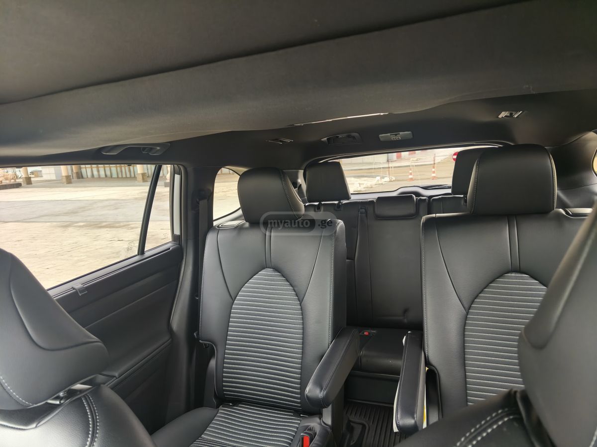 Toyota XLE 4dr All-Wheel Drive Automa — миниатюра 13