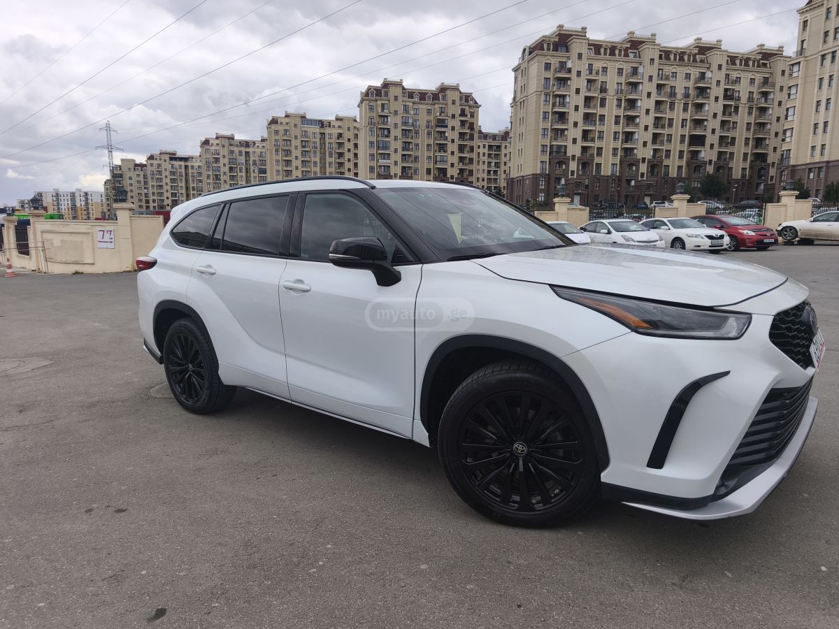 Toyota XLE 4dr All-Wheel Drive Automa — миниатюра 3