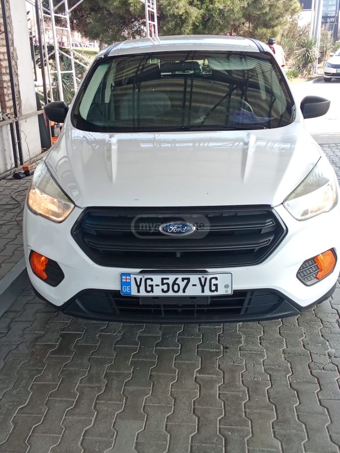 Ford Escape - фото 1