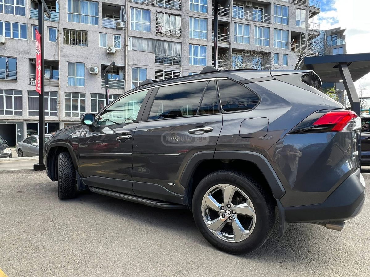 Toyota RAV 4 - фото 5