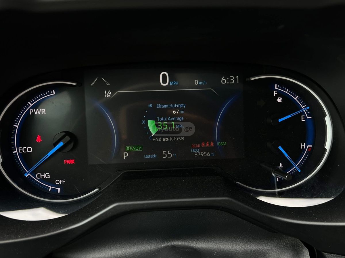 Toyota RAV 4 - фото 7