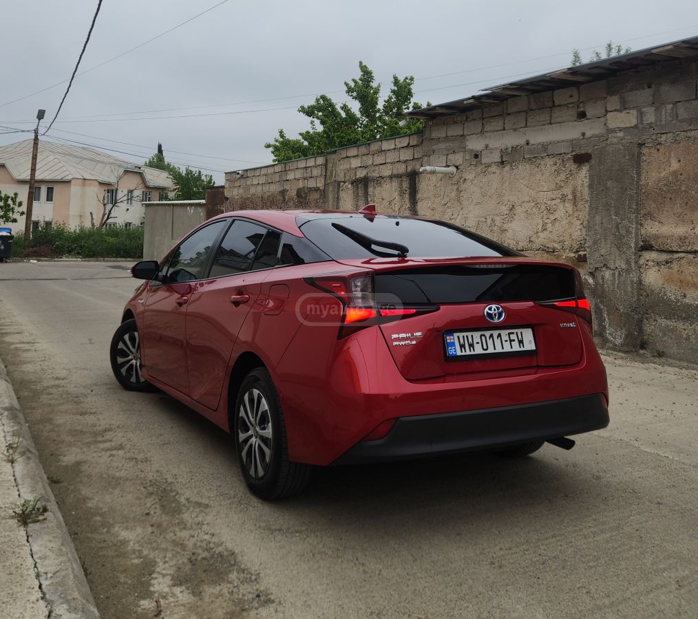 Toyota Prius - фото 3