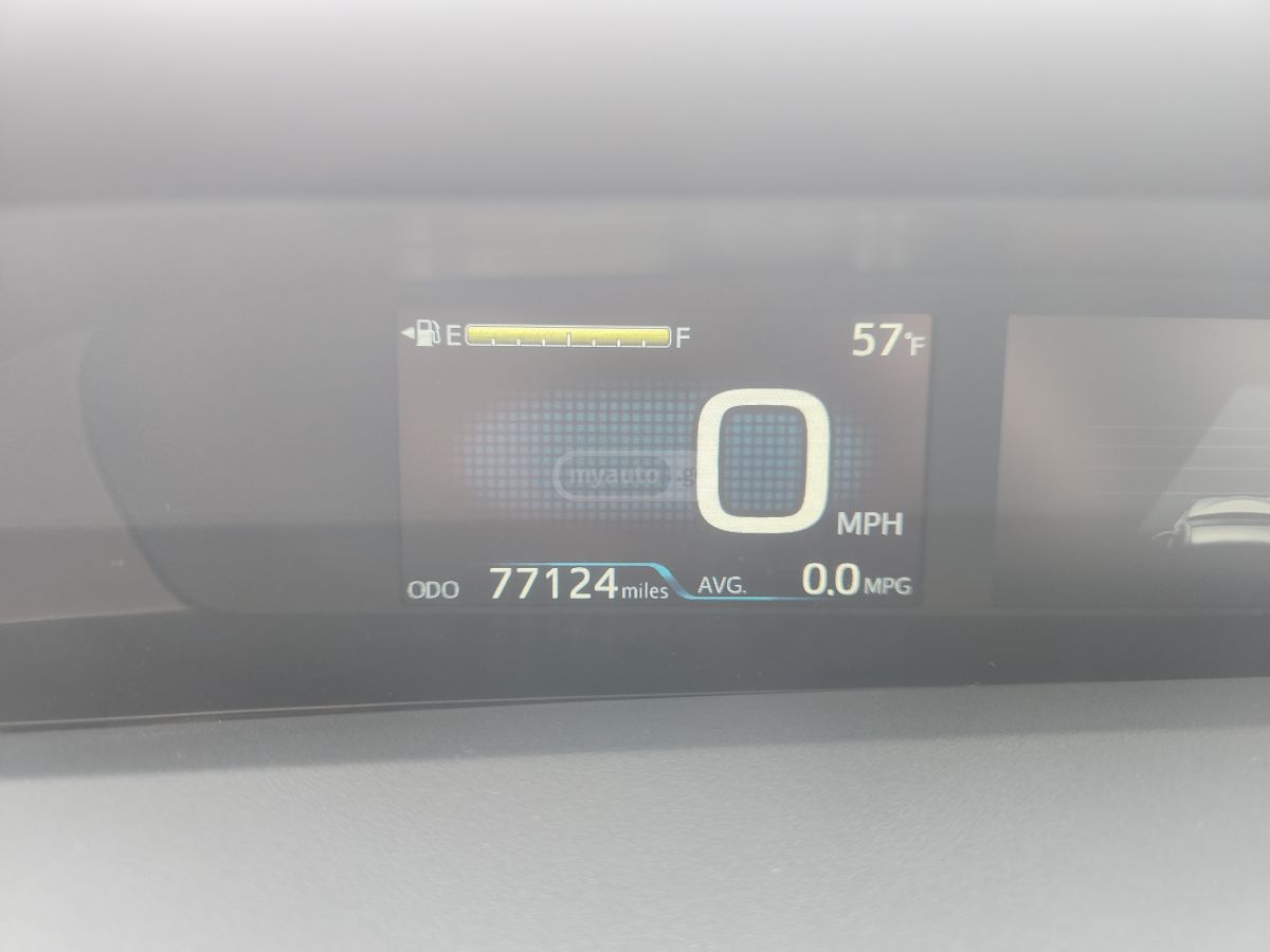 Toyota Prius - фото 5