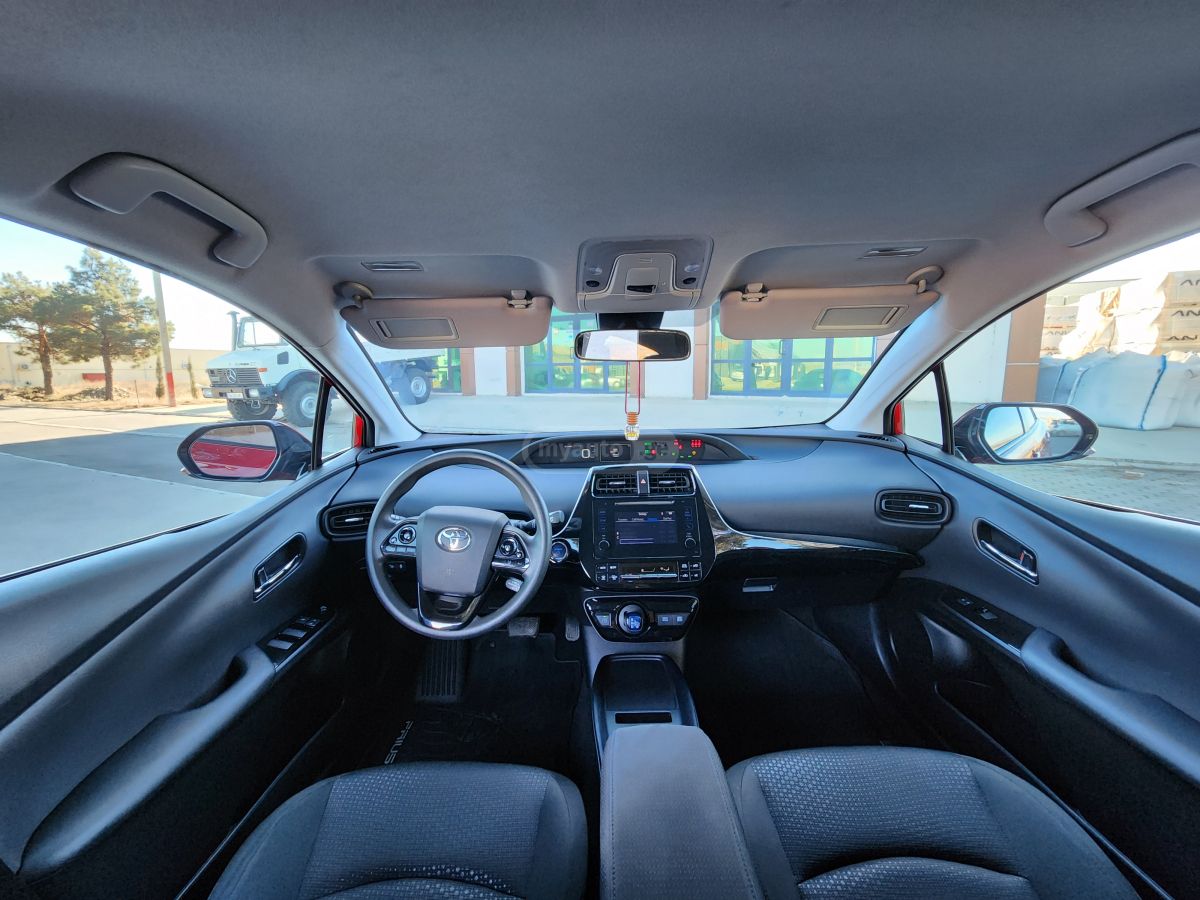 Toyota Prius - фото 7