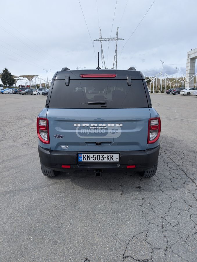 Ford Outer Banks 4dr 4x4 Automatic — миниатюра 10