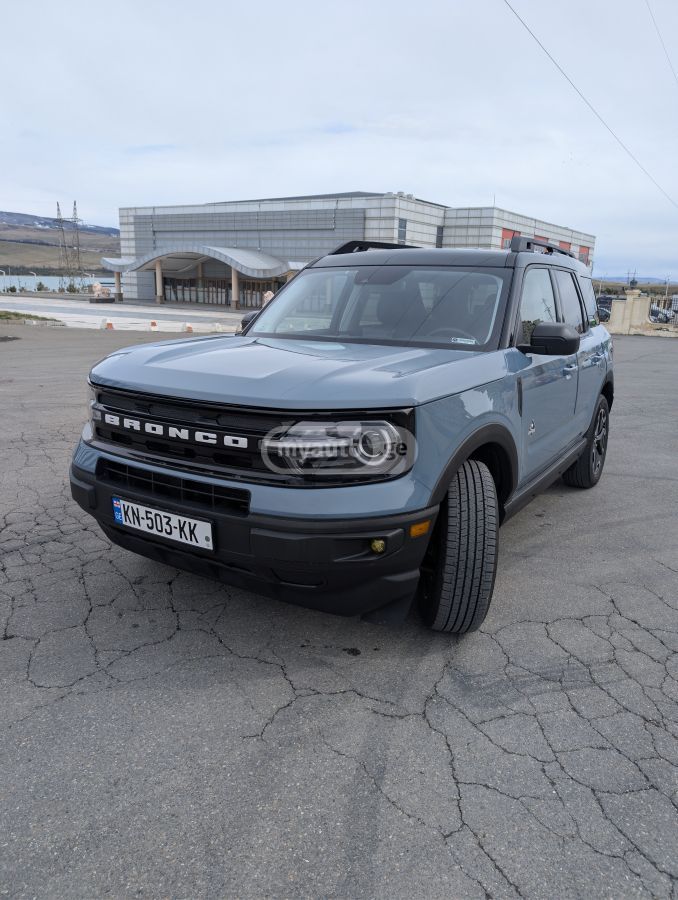 Ford Outer Banks 4dr 4x4 Automatic — миниатюра 8
