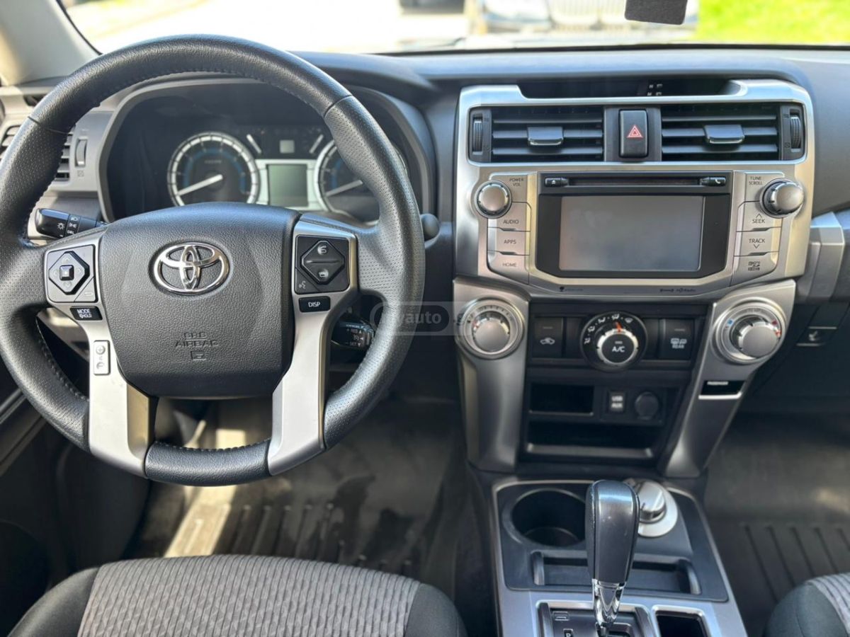 Toyota 4 Runner - фото 10