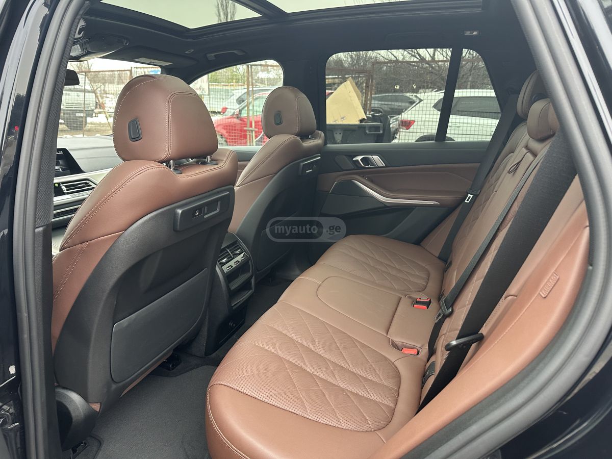 BMW X5 - фото 11