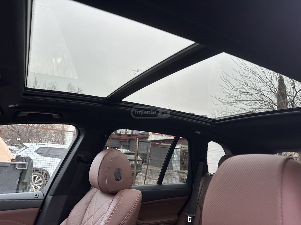 BMW X5 - фото 12