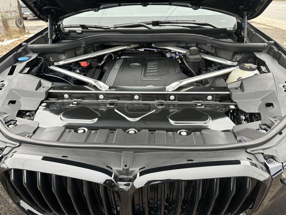 BMW X5 - фото 14