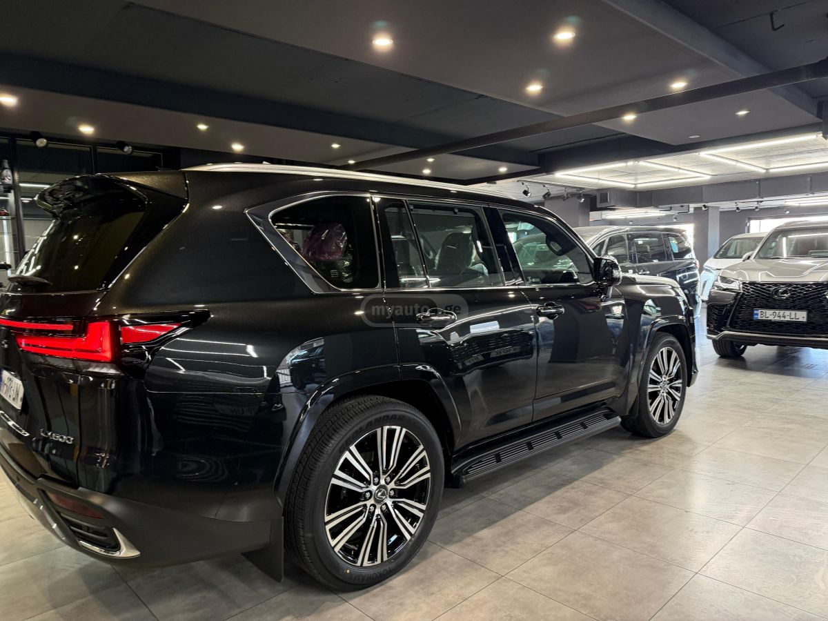 Lexus LX 500 - фото 13