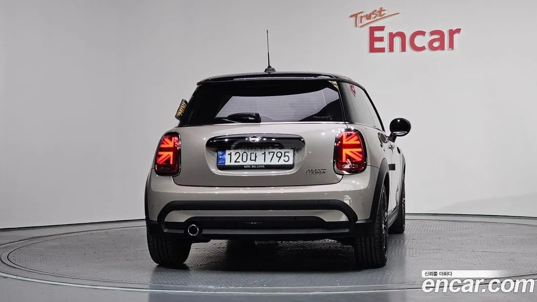 MINI Cooper 2024 — миниатюра 4