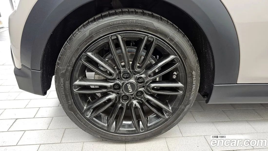 MINI Cooper 2024 — миниатюра 5