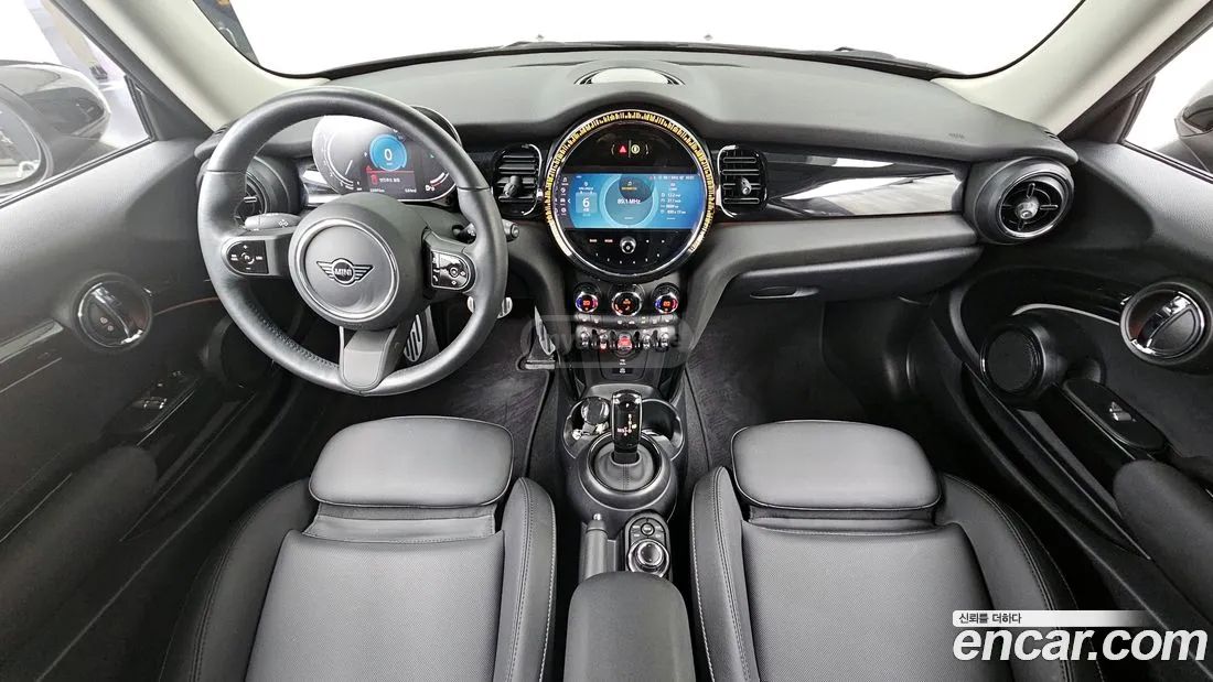 MINI Cooper 2024 — миниатюра 7