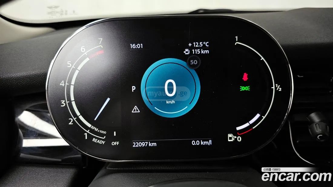 MINI Cooper 2024 — миниатюра 8