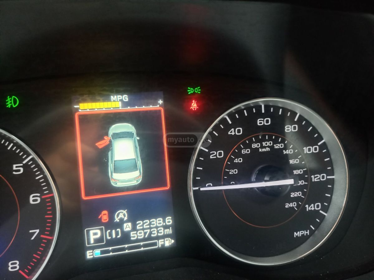 Subaru Limited 4dr All-Wheel Drive CV — миниатюра 7