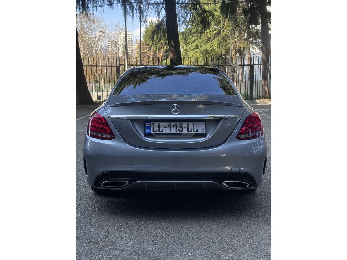 Mercedes-Benz C 300 - фото 4