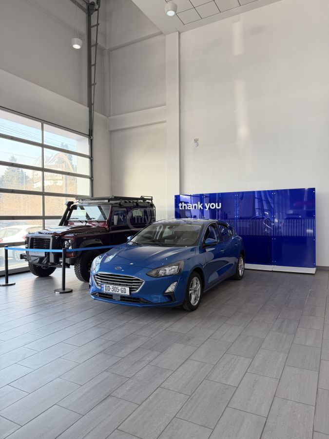 Ford Focus - фото 1