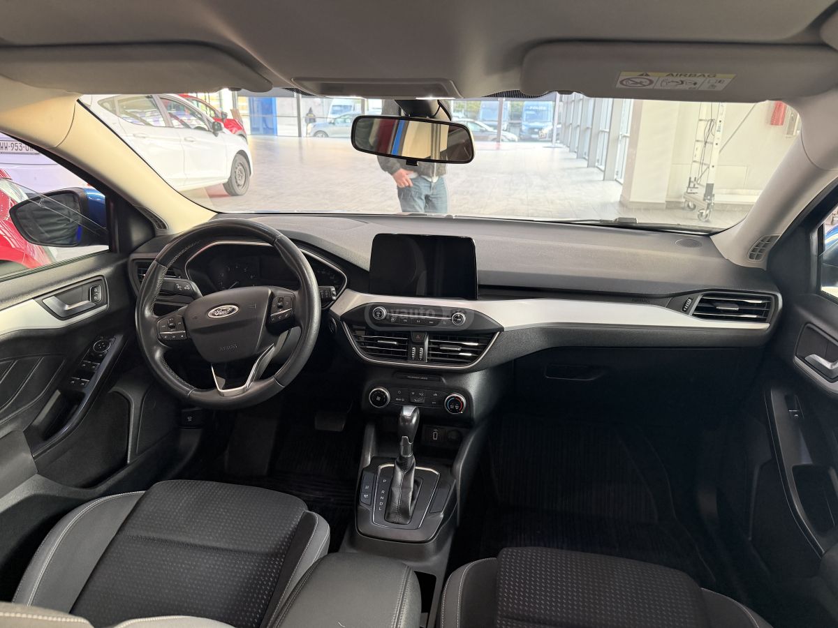 Ford Focus - фото 3