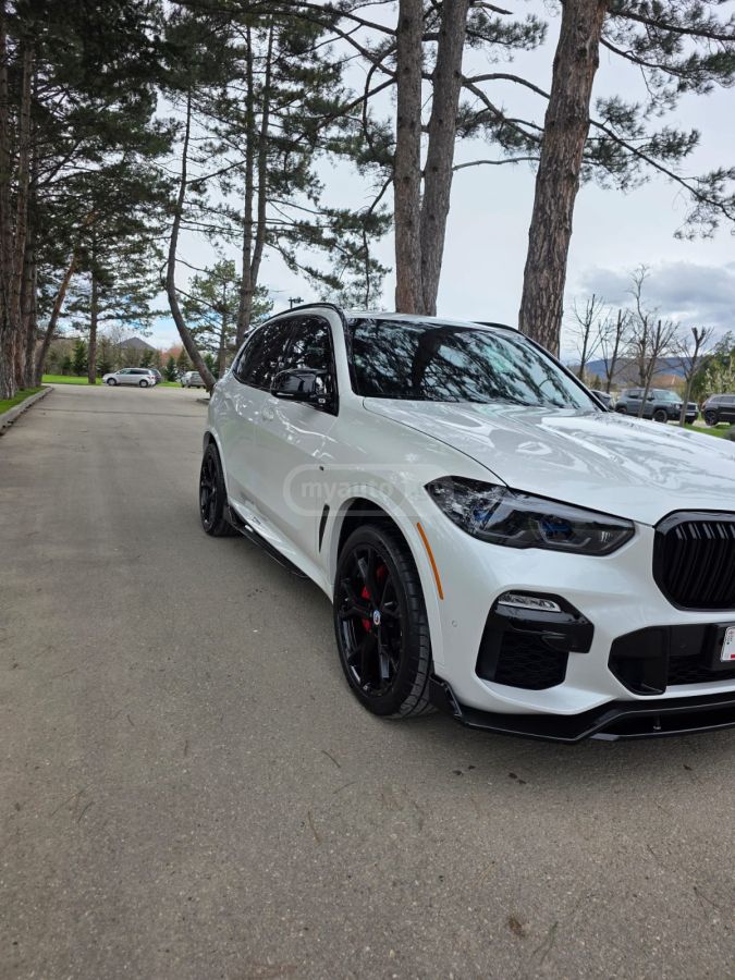 BMW X5 - фото 2