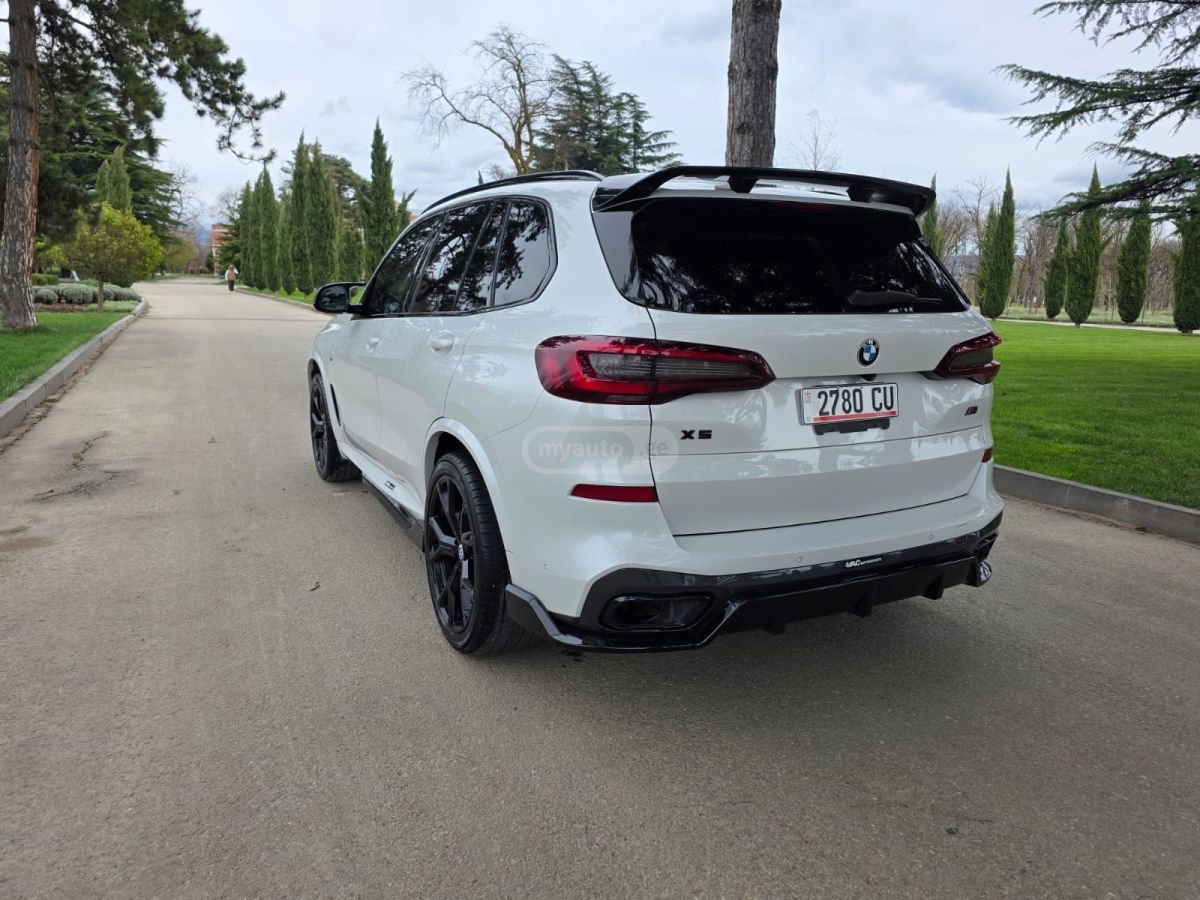 BMW X5 - фото 5