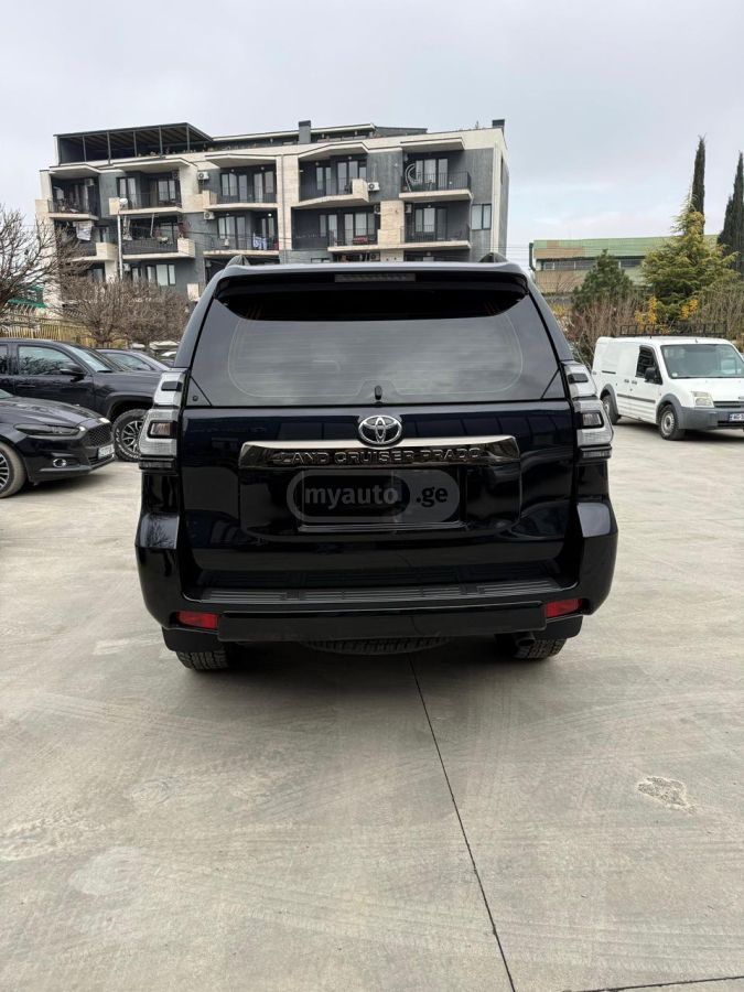 Toyota Land Cruiser Prado - фото 5