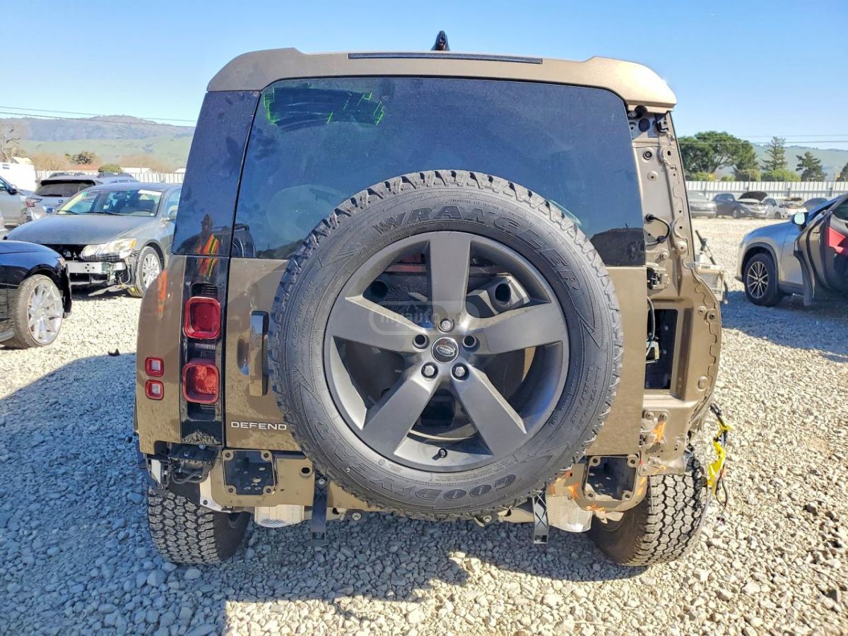 Land Rover Defender 110 2025 — миниатюра 6