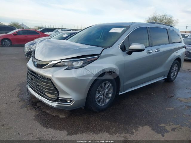 Toyota XLE — миниатюра 2