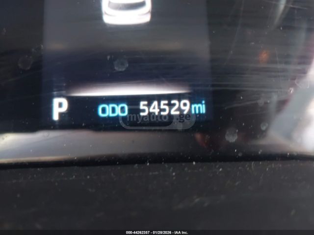 Toyota XLE — миниатюра 15